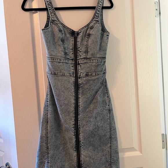 Jean dress XS - Picture 2 of 5